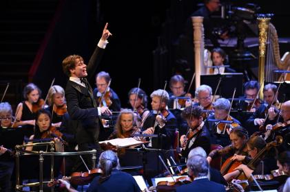 Klaus Mäkelä and the Oslo Philharmonic: high, lucid and bright