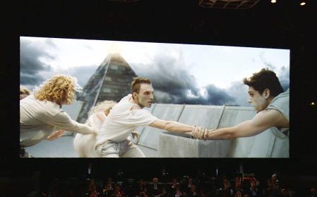 'Symphonic cinema', where the music and its interpretation come first