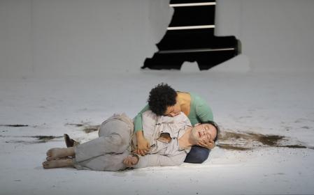 Julia Bullock's Anne and Paul Appleby's Tom in the final scene