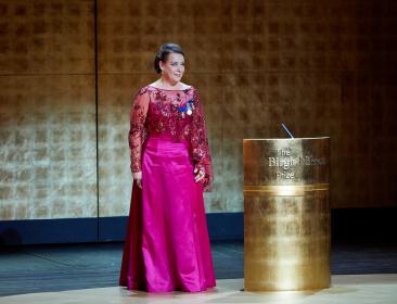 Nina Stemme about to give her acceptance speech