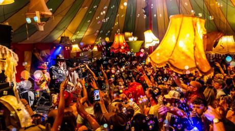 Creative quirks in the Caravanserai