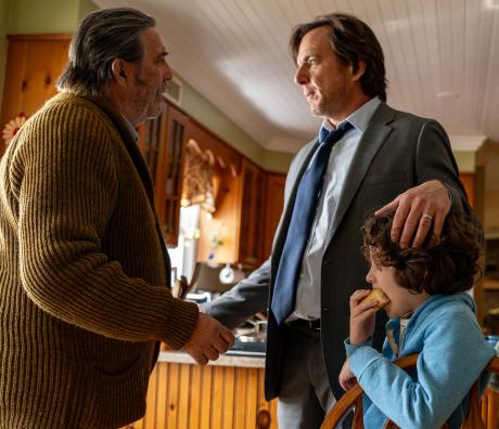 Ciaran HInds as Jan Novack and Will Arnett as Alex  in Is This Thing On?