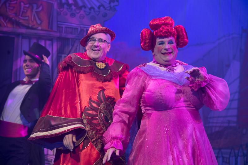 Aladdin, Richmond Theatre review - great Dame, weak script