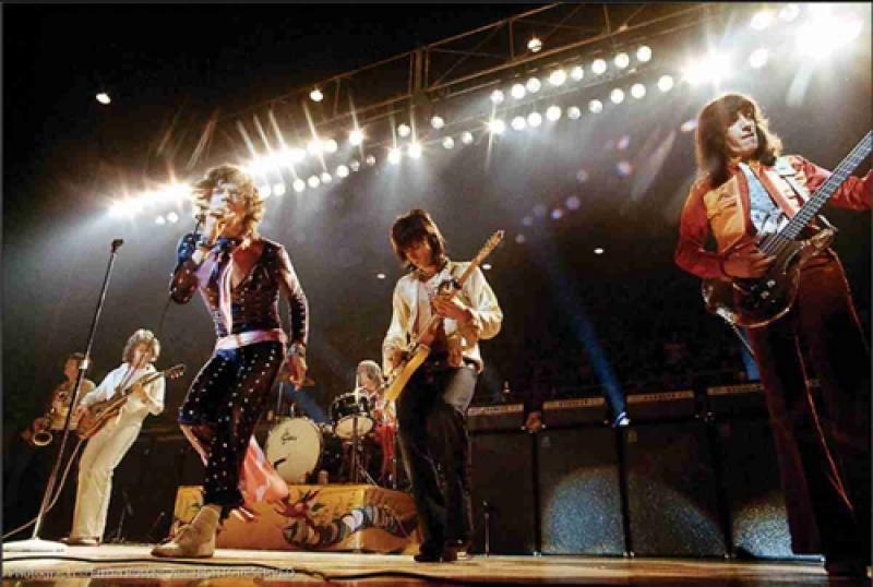 Stones & gentlemen ladies rolling Rolling Stones