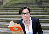 Sue Perkins, a self-confessed 'literary snob' is fed up with 'plotless' literary novels
