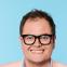Alan Carr draws the audience into his world